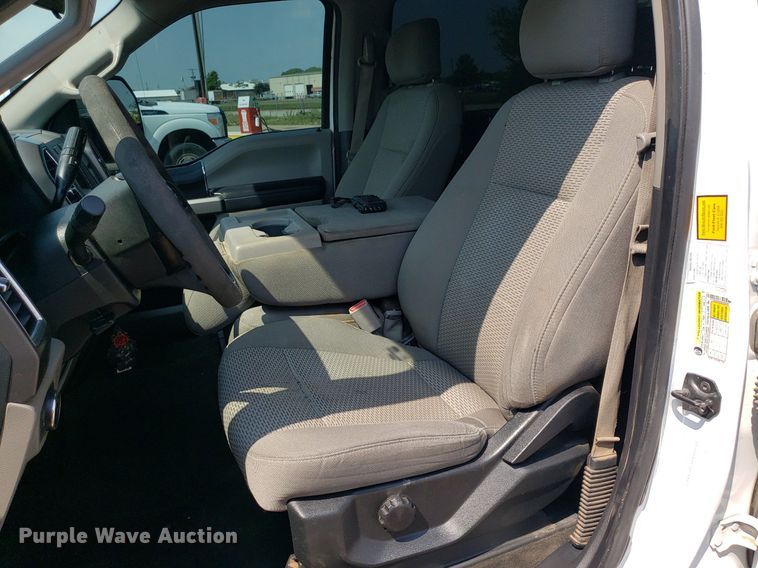 image for item DP7988 2017 Ford F250 Super Duty  Crew Cab pickup truck