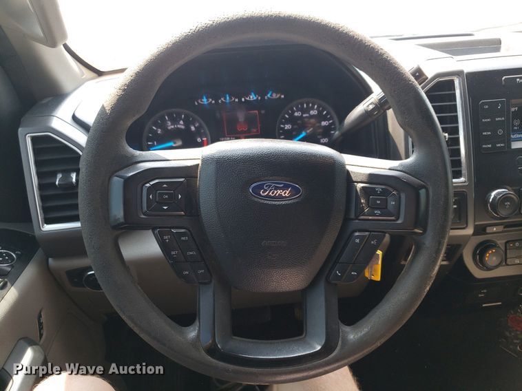 image for item DP7988 2017 Ford F250 Super Duty  Crew Cab pickup truck