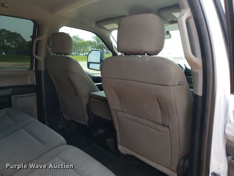 image for item DP7988 2017 Ford F250 Super Duty  Crew Cab pickup truck