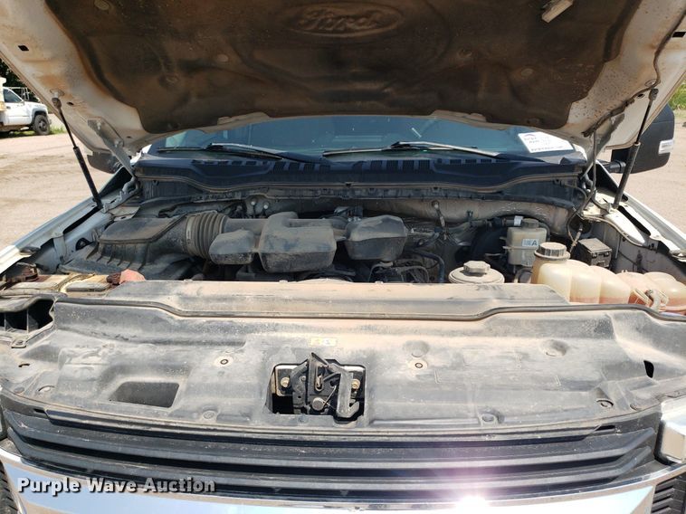 image for item DP7988 2017 Ford F250 Super Duty  Crew Cab pickup truck