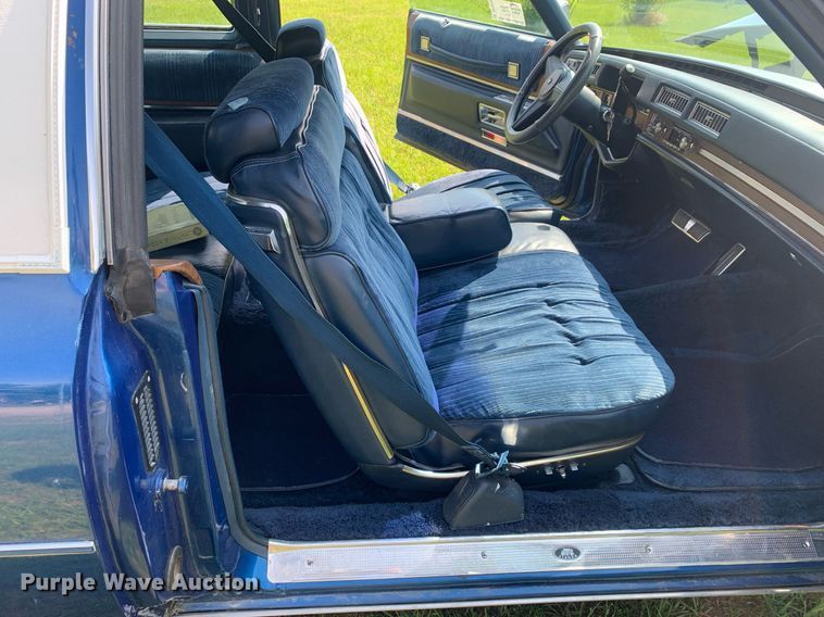 image for item DP8654 1974 Cadillac Coupe DeVille