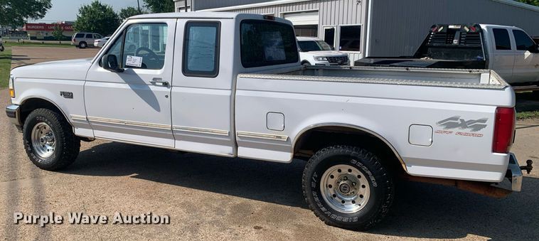 image for item DP8658 1996 Ford F150  SuperCab pickup truck