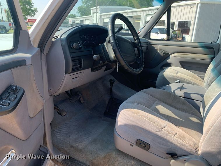 image for item DP8658 1996 Ford F150  SuperCab pickup truck