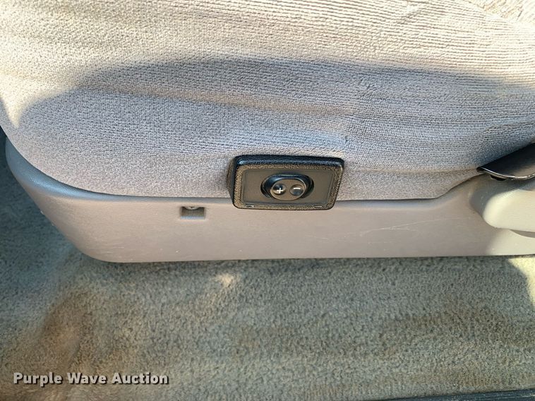 image for item DP8658 1996 Ford F150  SuperCab pickup truck