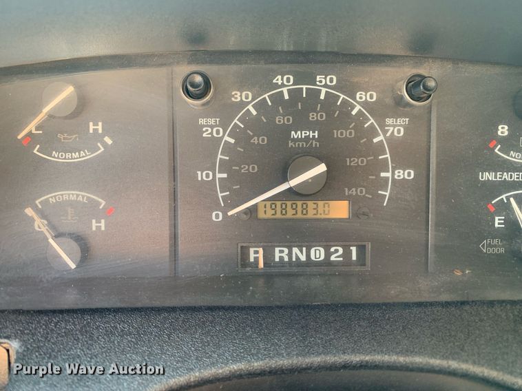 image for item DP8658 1996 Ford F150  SuperCab pickup truck