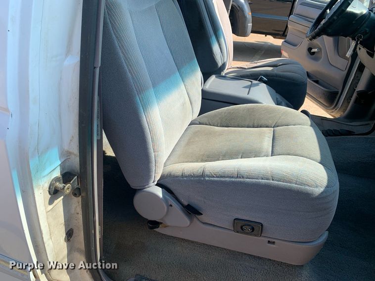 image for item DP8658 1996 Ford F150  SuperCab pickup truck