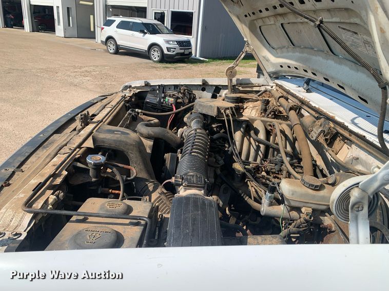 image for item DP8658 1996 Ford F150  SuperCab pickup truck