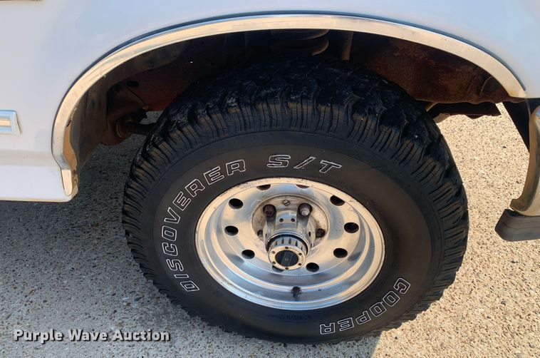 image for item DP8658 1996 Ford F150  SuperCab pickup truck