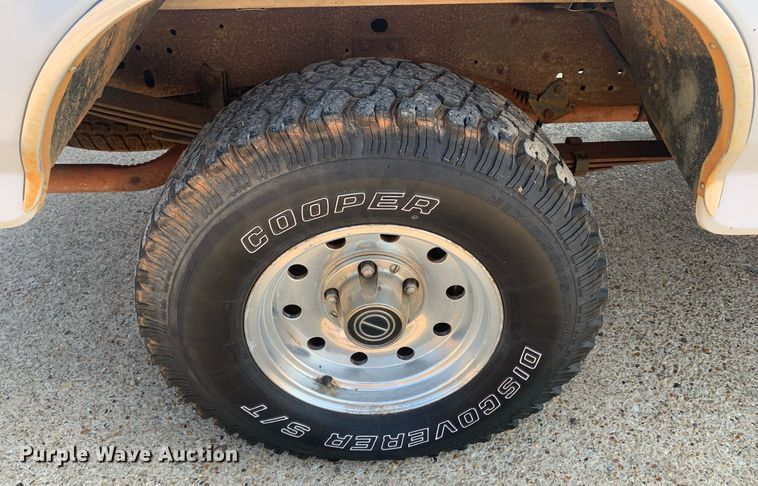 image for item DP8658 1996 Ford F150  SuperCab pickup truck