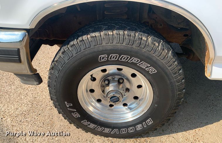 image for item DP8658 1996 Ford F150  SuperCab pickup truck