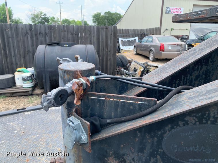 image for item DP8660 1996 McElrath  equipment trailer