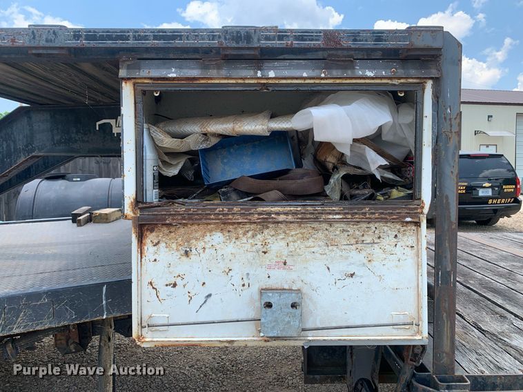 image for item DP8660 1996 McElrath  equipment trailer