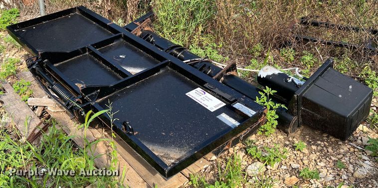 image for item DQ2093 Waltco  6' W end gate lift