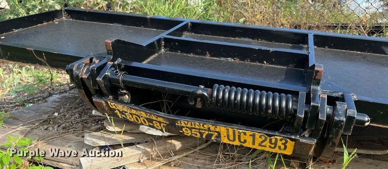 image for item DQ2093 Waltco  6' W end gate lift