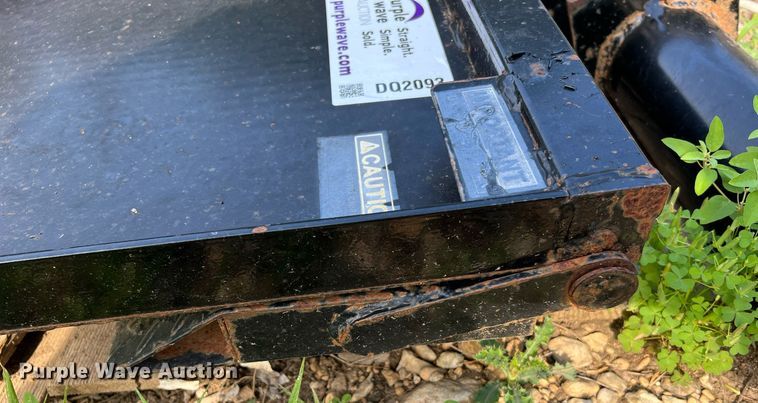 image for item DQ2093 Waltco  6' W end gate lift