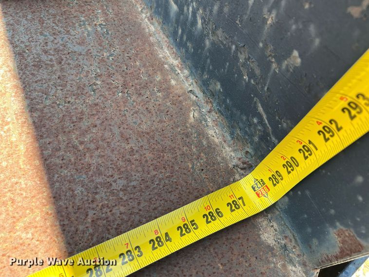 image for item DQ2101 Flatbed