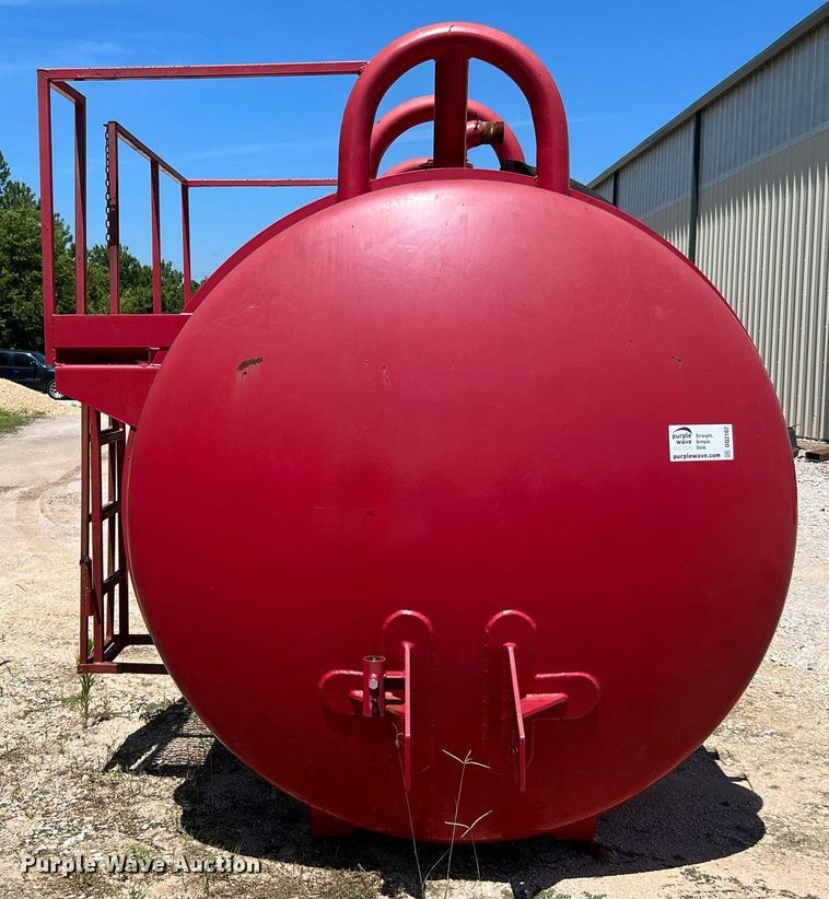 image for item DQ2102 Global Vacuum Systems  vacuum tank