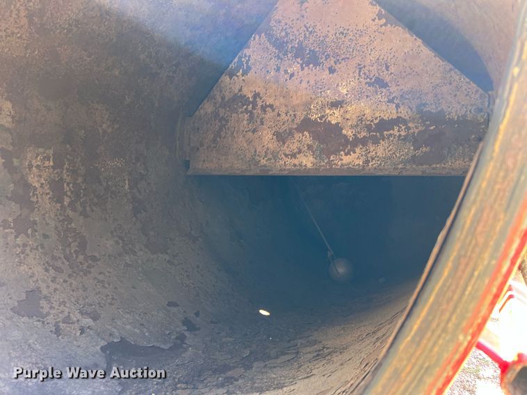 image for item DQ2102 Global Vacuum Systems  vacuum tank