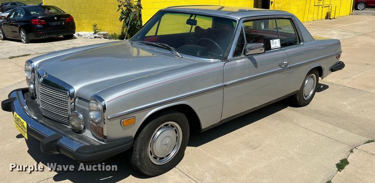 image for item DR4695 1974 Mercedes Benz 280C