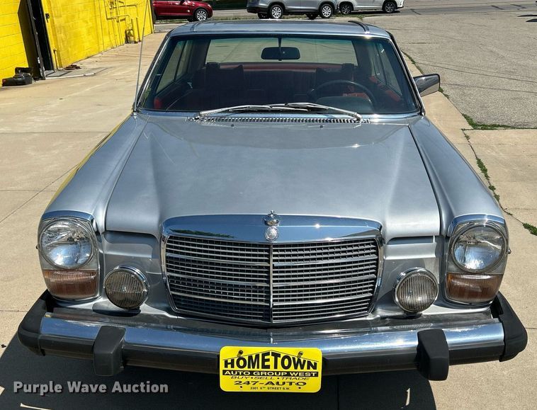 image for item DR4695 1974 Mercedes Benz 280C