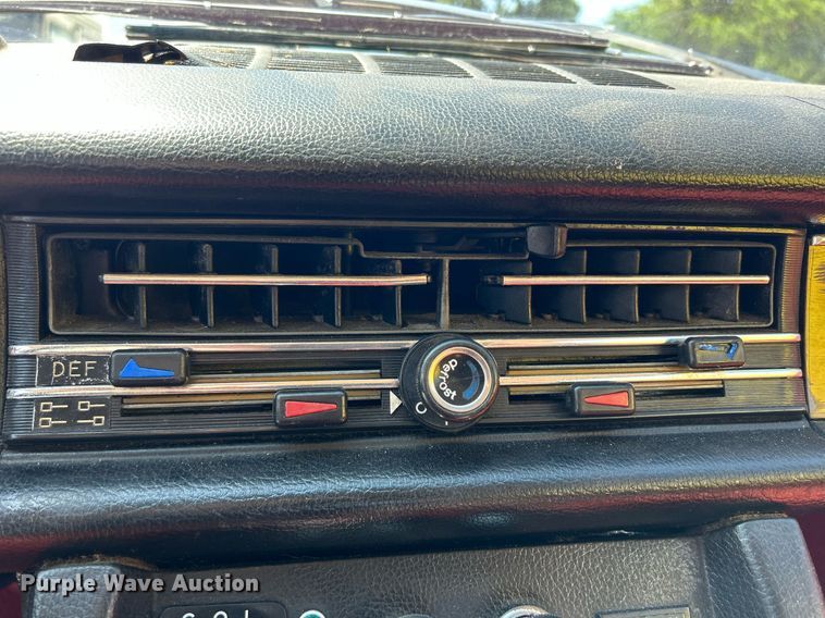 image for item DR4695 1974 Mercedes Benz 280C