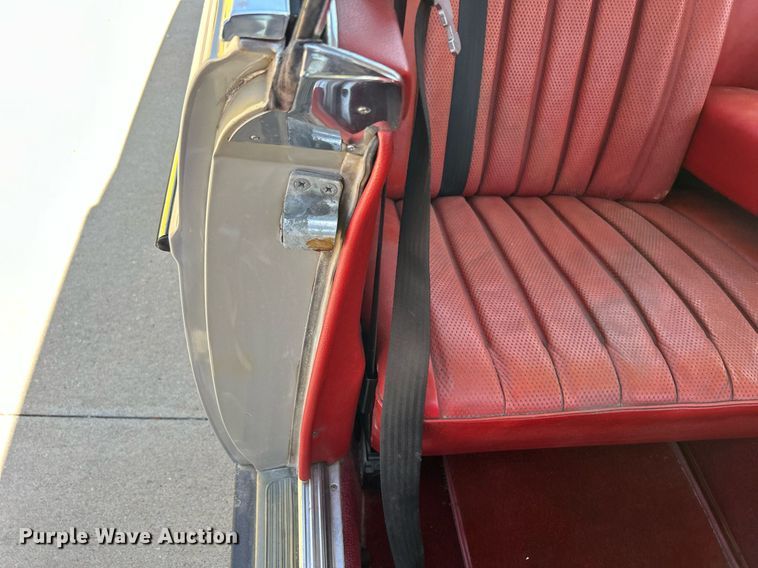 image for item DR4695 1974 Mercedes Benz 280C