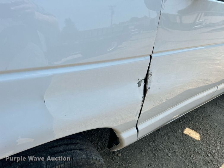 image for item DR4710 2009 Ford E150  van