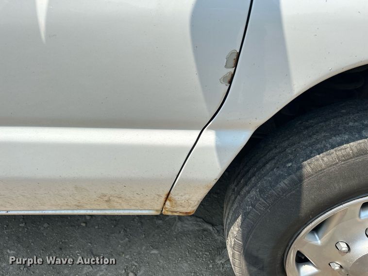 image for item DR4710 2009 Ford E150  van