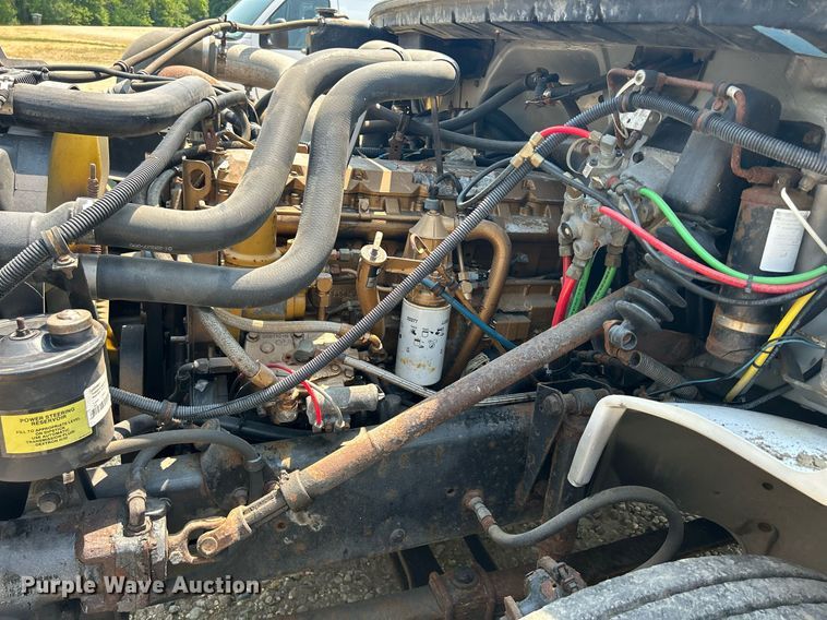 image for item DR4711 1997 Freightliner FL70  flatbed truck