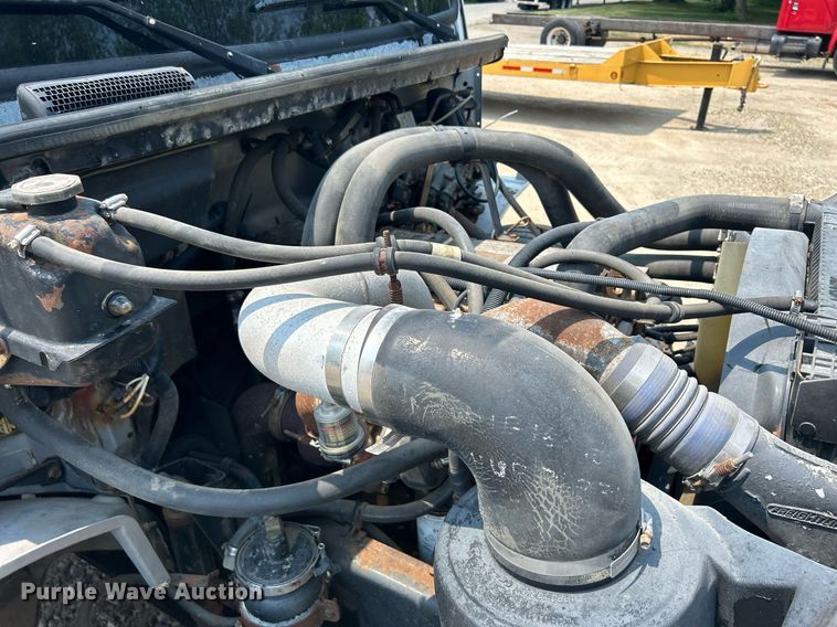 image for item DR4711 1997 Freightliner FL70  flatbed truck