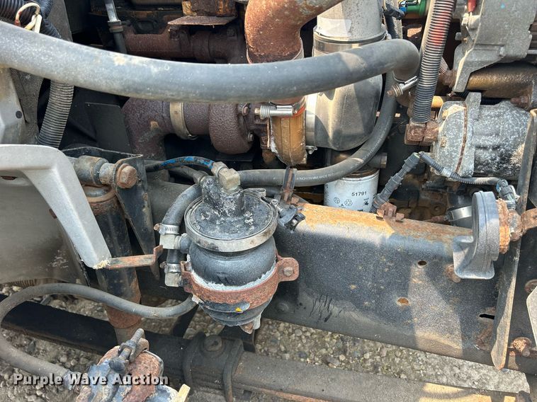 image for item DR4711 1997 Freightliner FL70  flatbed truck