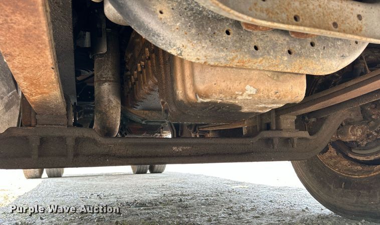 image for item DR4711 1997 Freightliner FL70  flatbed truck