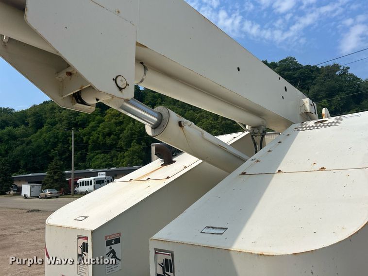 image for item DR4713 2002 Terex TB110  boom lift