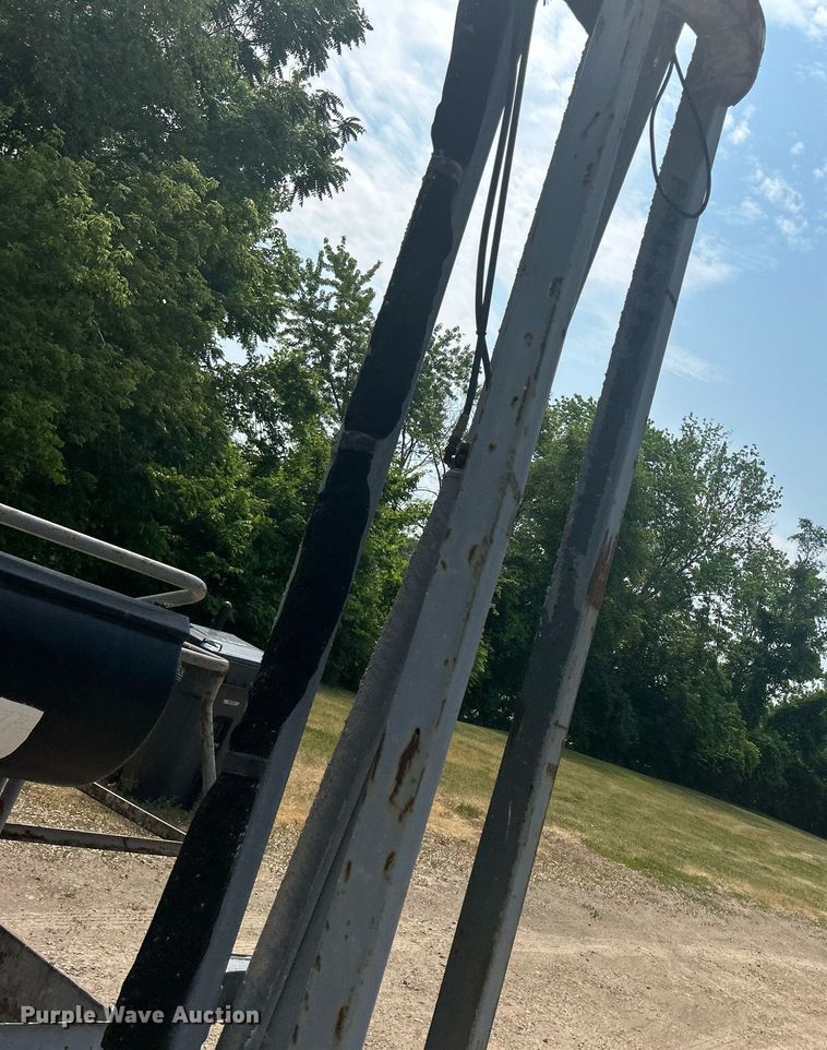 image for item DR4713 2002 Terex TB110  boom lift