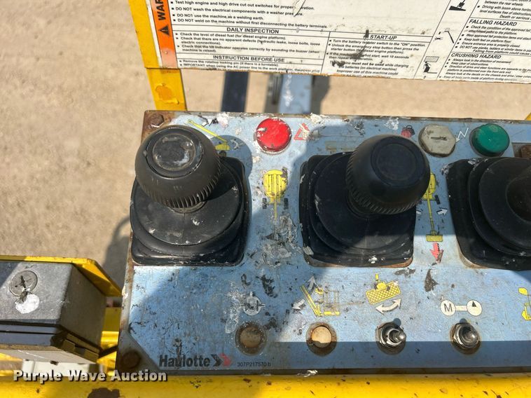 image for item DR4714 2007 Haulotte HB62  boom lift