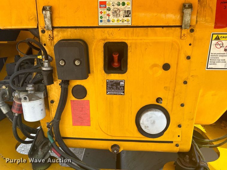 image for item DR4714 2007 Haulotte HB62  boom lift