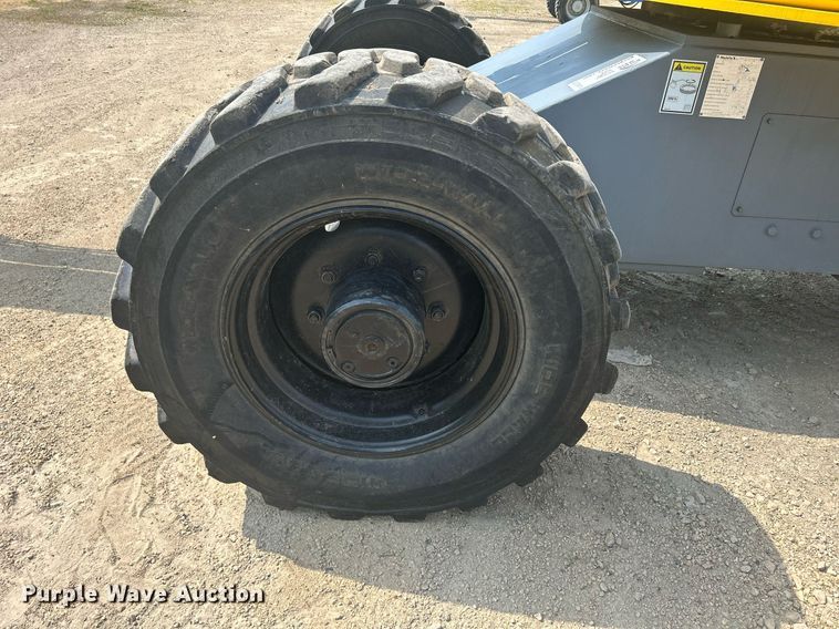 image for item DR4714 2007 Haulotte HB62  boom lift