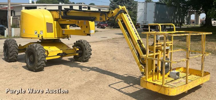 image for item DR4715 2002 Haulotte HA46JRT  boom lift