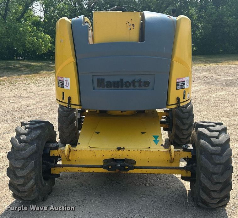 image for item DR4715 2002 Haulotte HA46JRT  boom lift