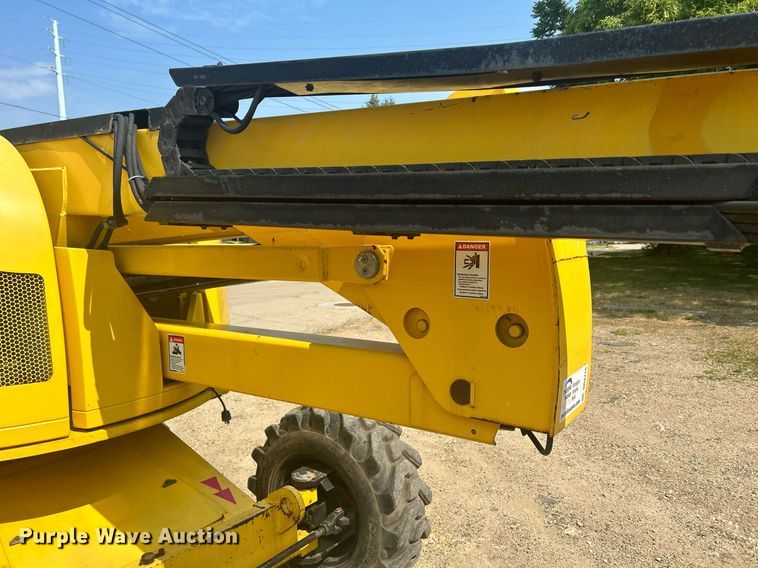 image for item DR4715 2002 Haulotte HA46JRT  boom lift