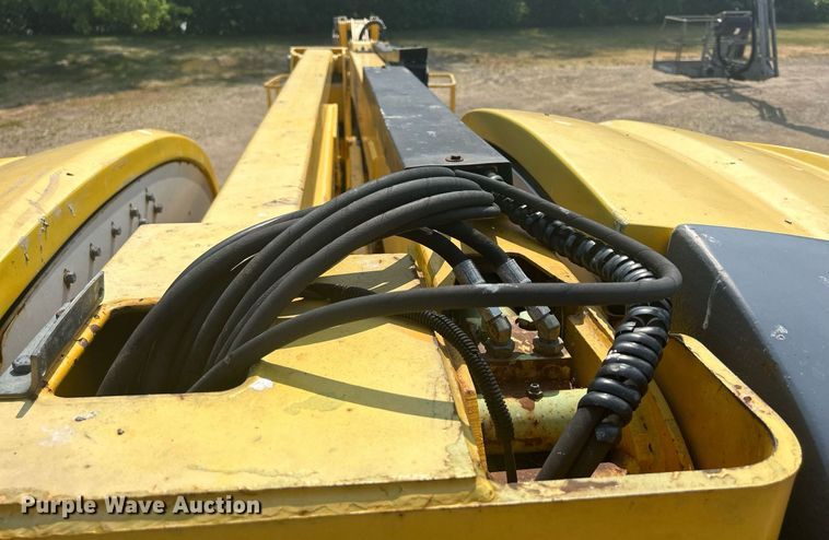 image for item DR4715 2002 Haulotte HA46JRT  boom lift