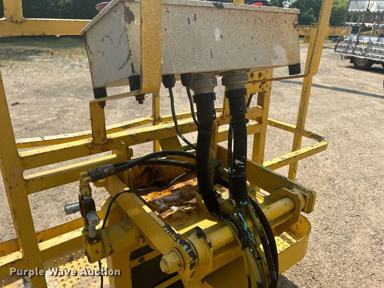 image for item DR4715 2002 Haulotte HA46JRT  boom lift