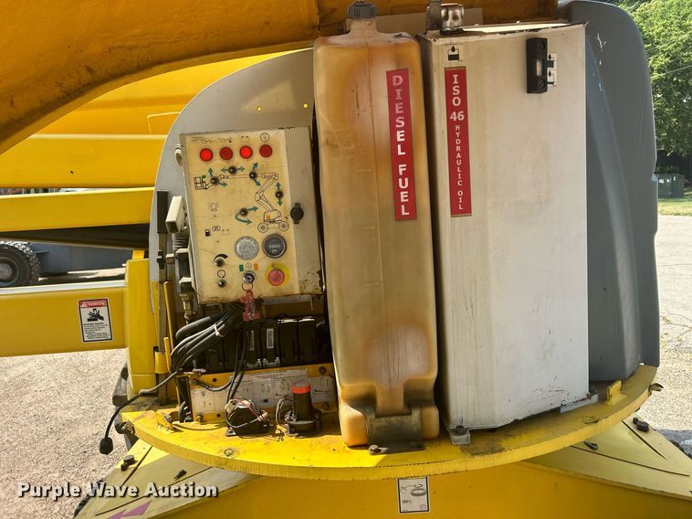 image for item DR4715 2002 Haulotte HA46JRT  boom lift