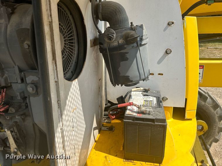 image for item DR4715 2002 Haulotte HA46JRT  boom lift