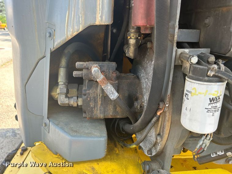 image for item DR4715 2002 Haulotte HA46JRT  boom lift