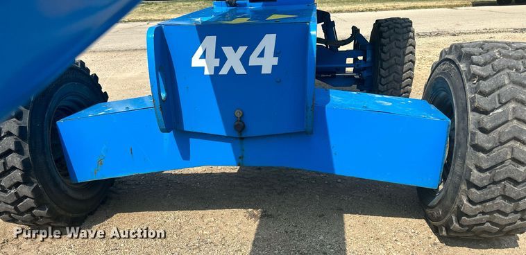 image for item DR4716 2000 Genie S-40  boom lift