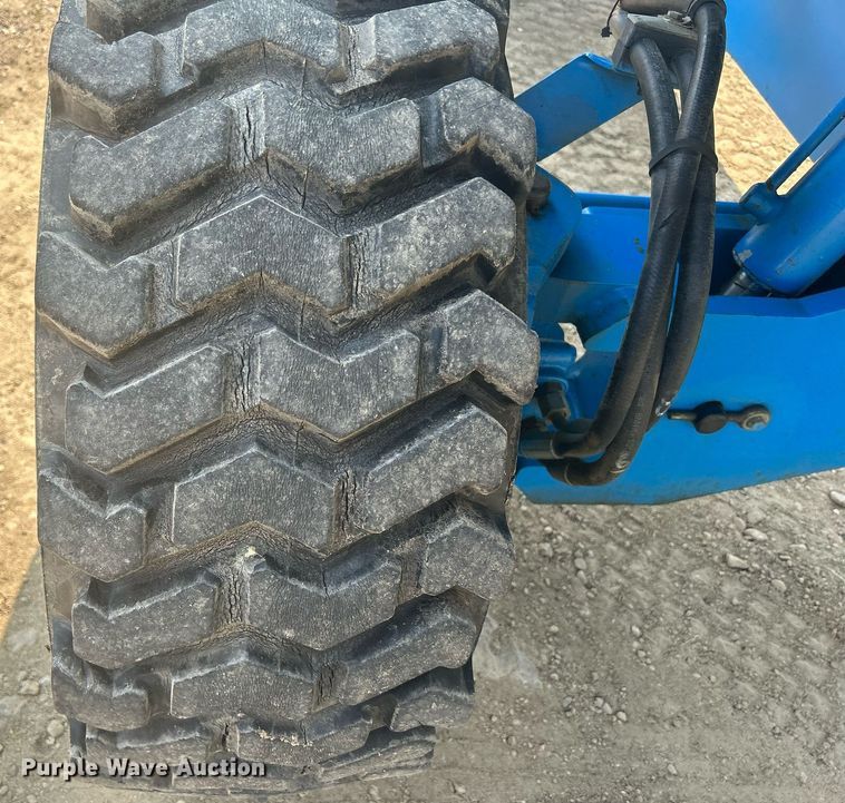 image for item DR4716 2000 Genie S-40  boom lift