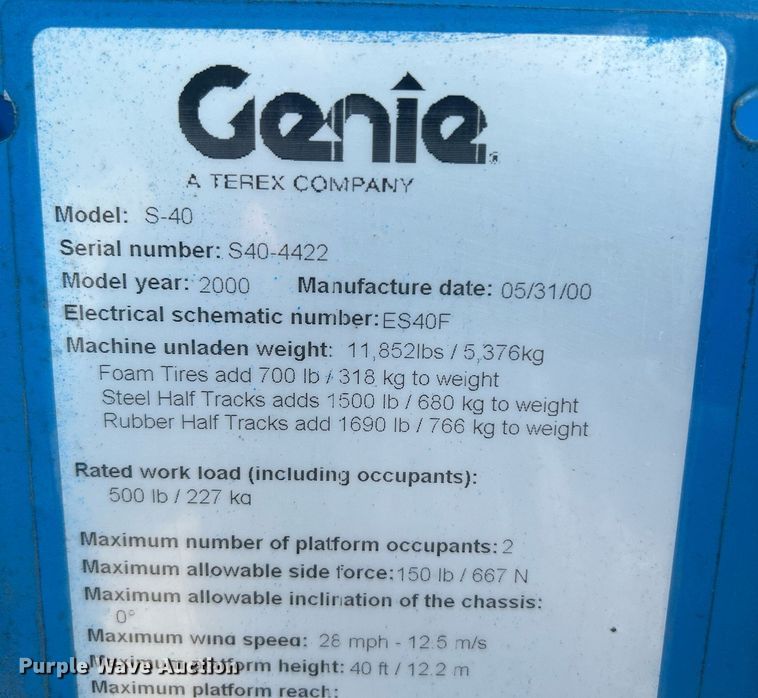 image for item DR4716 2000 Genie S-40  boom lift