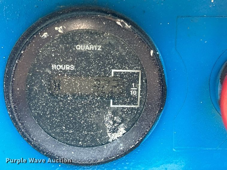 image for item DR4718 2000 Genie GS-2032  scissor lift