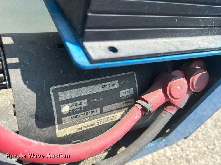 image for item DR4718 2000 Genie GS-2032  scissor lift